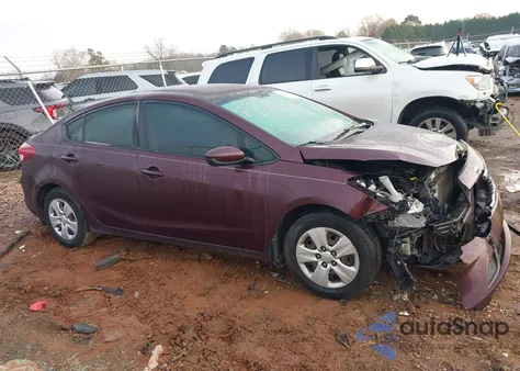 2017 Kia Forte Lx z USA, uszkodzony, nr VIN 3KPFK4A79HE137027